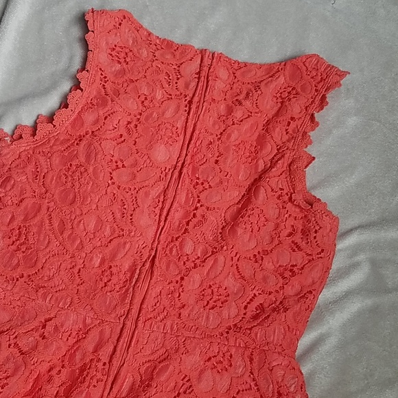 Dress - Picture 6 of 6